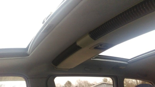 1994 Toyota Previa LE - photo 10