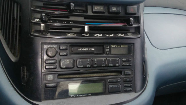 1994 Toyota Previa LE - photo 11