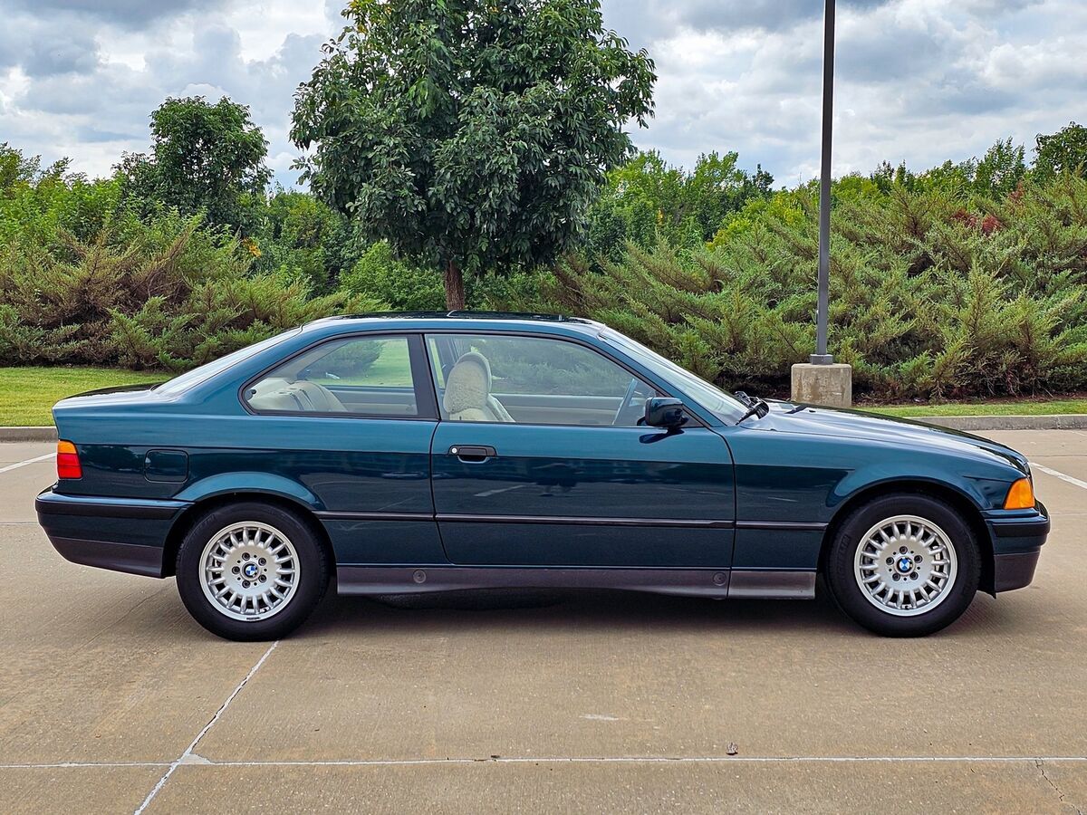 1994 BMW 3-Series 318is - photo 6