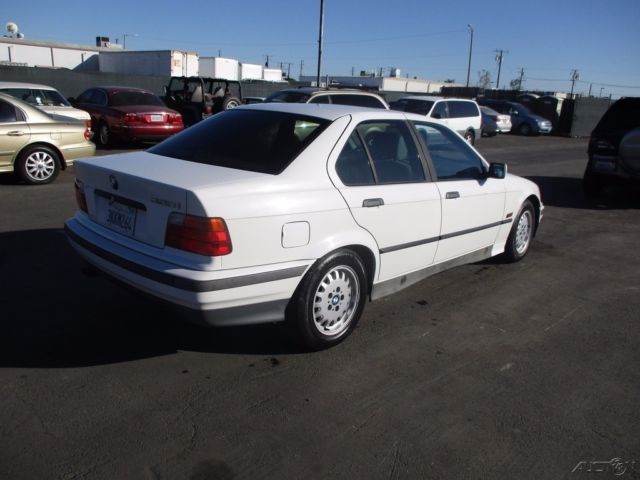 1994 BMW 3-Series i - photo 6
