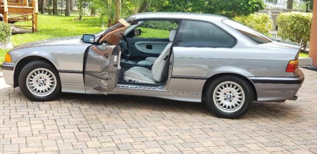 1994 BMW 318is / reconditioned - photo 2