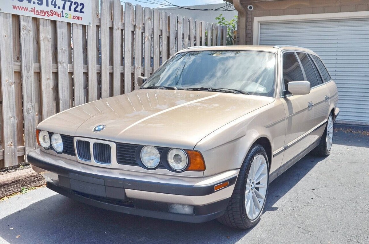 1994 BMW 5-Series 525i 4dr Wagon - photo 4
