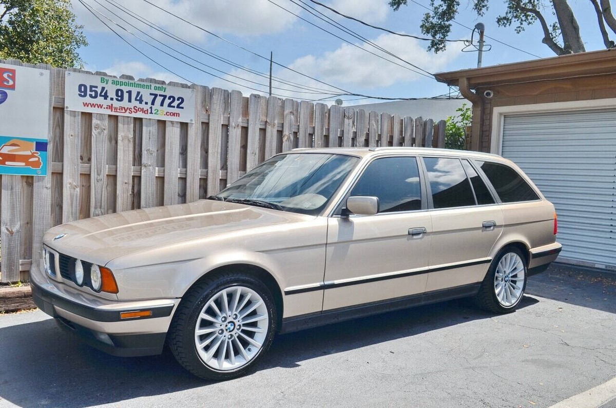 1994 BMW 5-Series 525i 4dr Wagon - photo 6