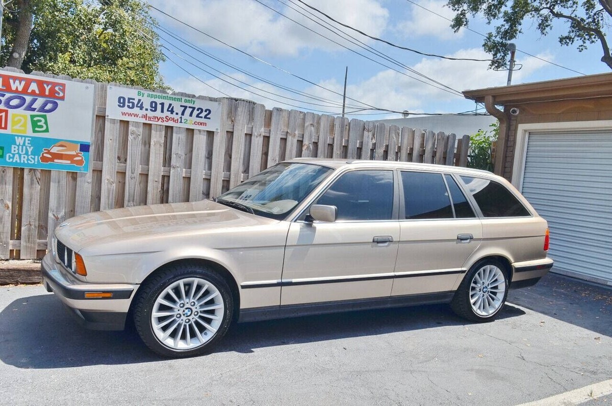 1994 BMW 5-Series 525i 4dr Wagon - photo 7