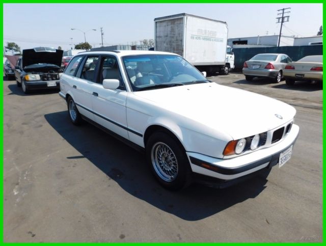 1994 BMW 530i 3L V8 32V Automatic Wagon NO RESERVE 1994 BMW 5-Series i