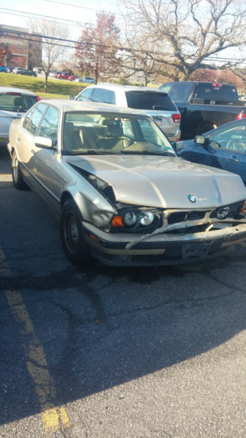 1994 BMW 530i Base Sedan 4-Door 3.0L 1994 BMW 5-Series Base Sedan 4-Door