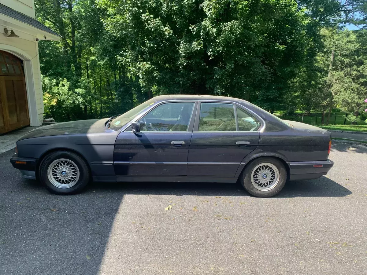 1994 BMW 530i w/ low mileage 1994 BMW 5-Series I