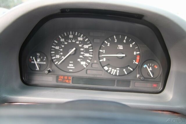1994 BMW 7-Series i - photo 13