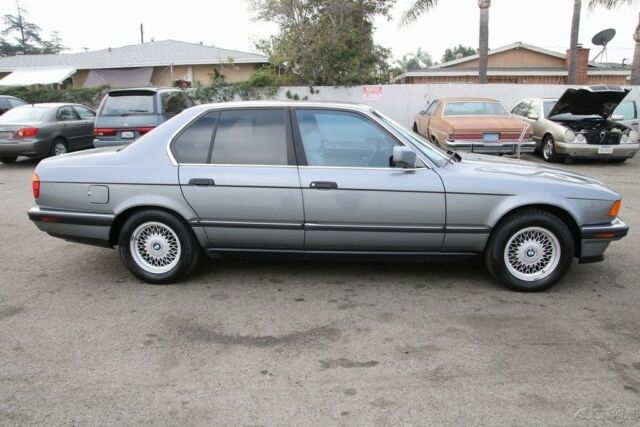 1994 BMW 7-Series i - photo 6