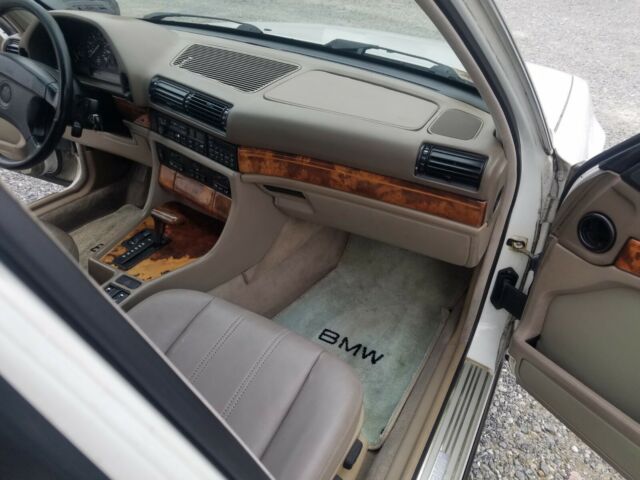 1994 BMW 7-Series 740il - photo 10