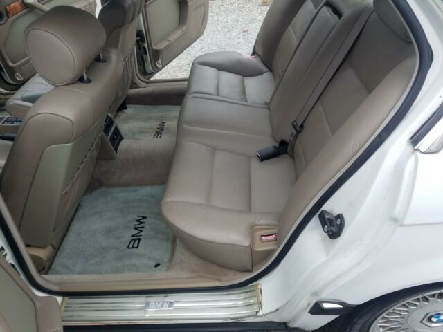 1994 BMW 7-Series 740il - photo 12