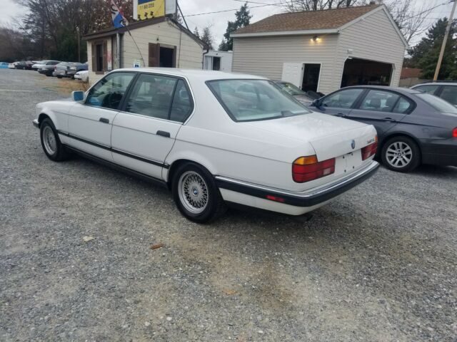 1994 BMW 7-Series 740il - photo 2
