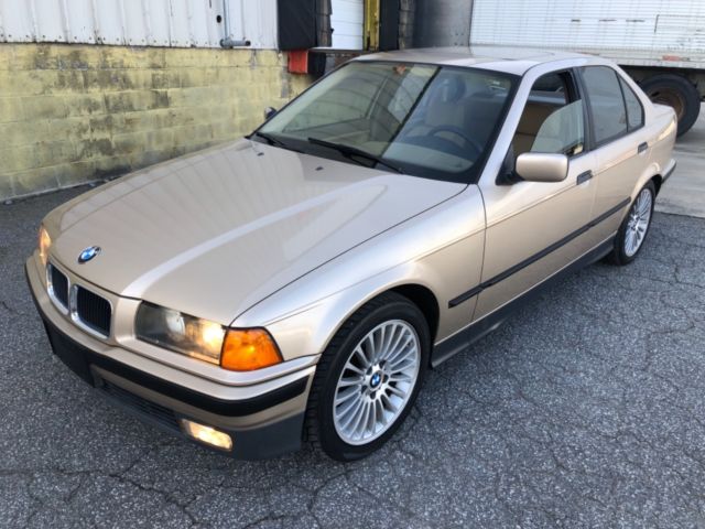 1994 BMW e36 325i Sedan NONSMOKER Rust Free Classic Fantastic Condition 1994 BMW 3-Series