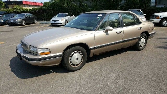 1994 Buick LeSabre Custom - photo 2