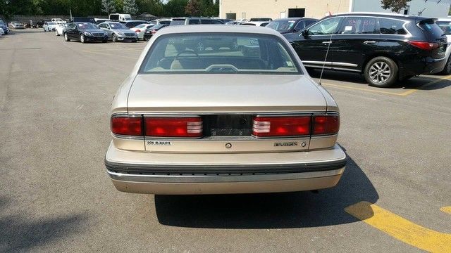 1994 Buick LeSabre Custom - photo 6