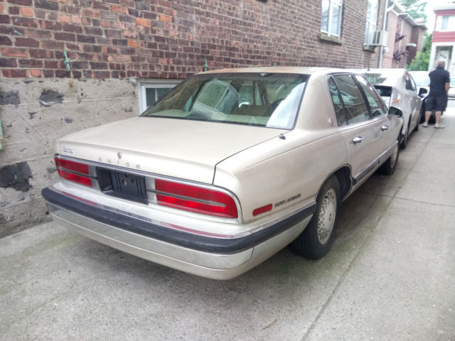 1994 Buick Park Avenue - photo 2
