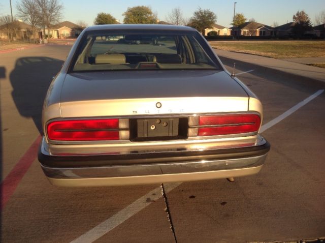 1994 Buick Park Avenue - photo 3