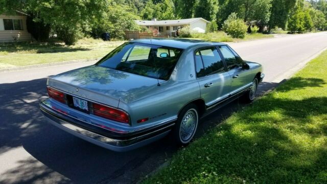 1994 Buick Park Avenue - photo 4
