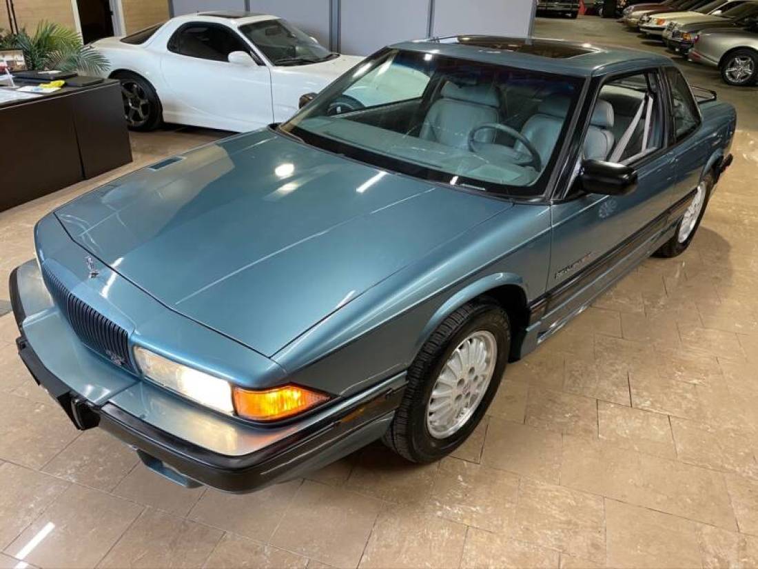 1994 Buick Regal Gran Sport 2dr Coupe - photo 2