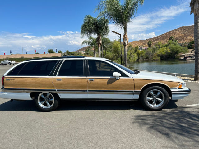 1994 Buick Road Master Limited Collectors Edition Wagon with LT1 motor 1994 Buick Roadmaster Limited Collectors Edition Wagon