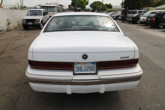 1994 Buick Roadmaster - photo 4