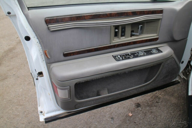 1994 Buick Roadmaster - photo 9