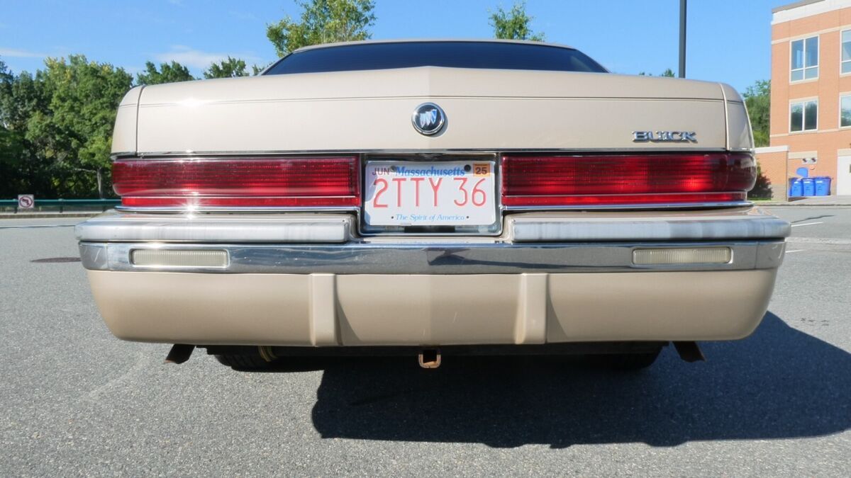 1994 Buick Roadmaster - photo 13