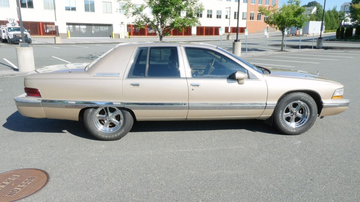 1994 Buick Roadmaster - photo 8