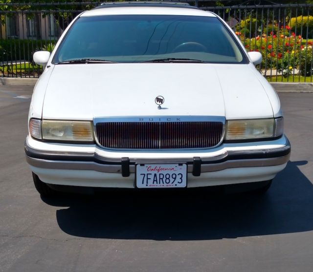 1994 Buick Roadmaster luxury Estate wagon - photo 3