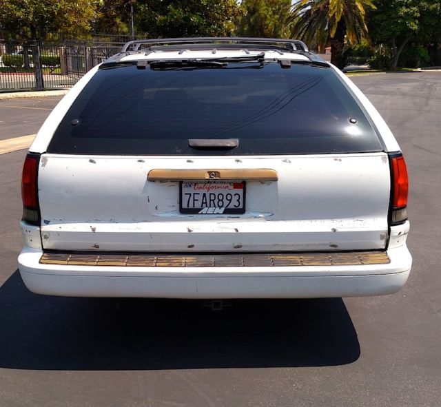 1994 Buick Roadmaster luxury Estate wagon - photo 4