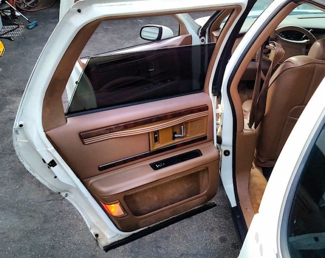 1994 Buick Roadmaster luxury Estate wagon - photo 8