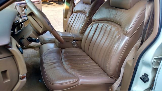 1994 Buick Roadmaster luxury Estate wagon - photo 9