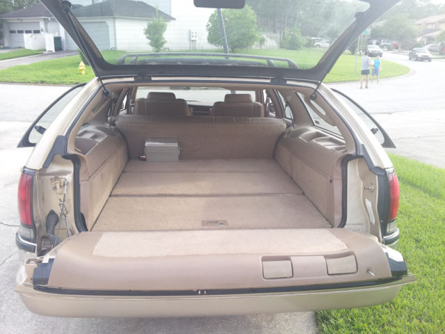 1994 Buick Roadmaster - photo 2
