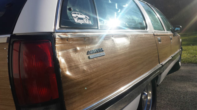 1994 Buick Roadmaster Estate Wagon 4-Door - photo 12