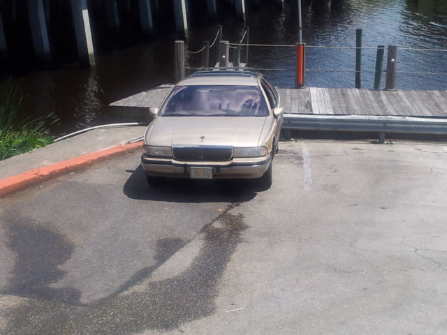 1994 Buick Roadmaster - photo 9