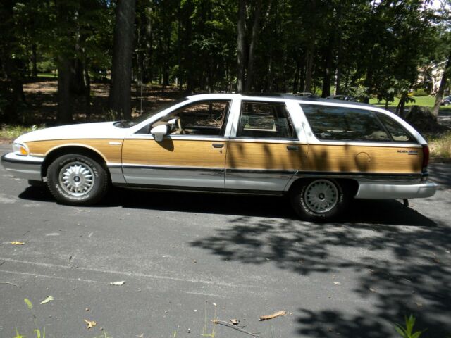 1994 Buick Roadmaster - photo 2