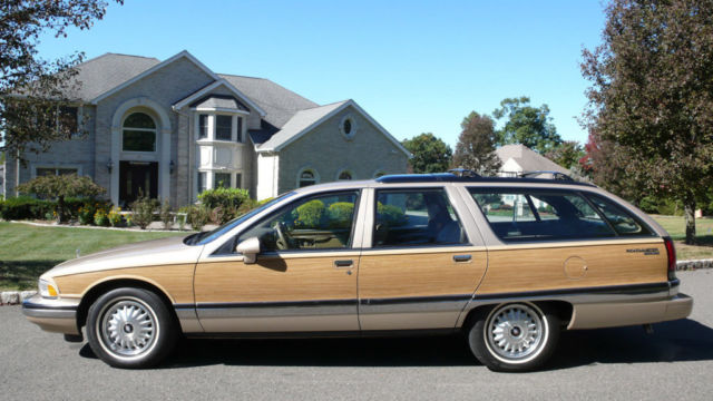1994 BUICK ROADMASTER ESTATE WAGON ONLY 21,183 ORIGINAL MILES PRISTINE CONDITION 1994 Buick Roadmaster