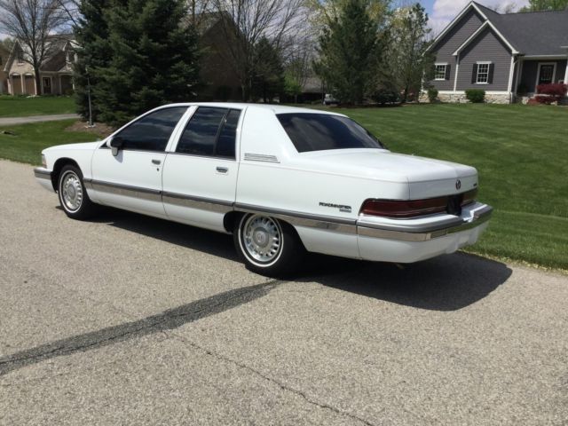 1994 Buick Roadmaster - photo 2