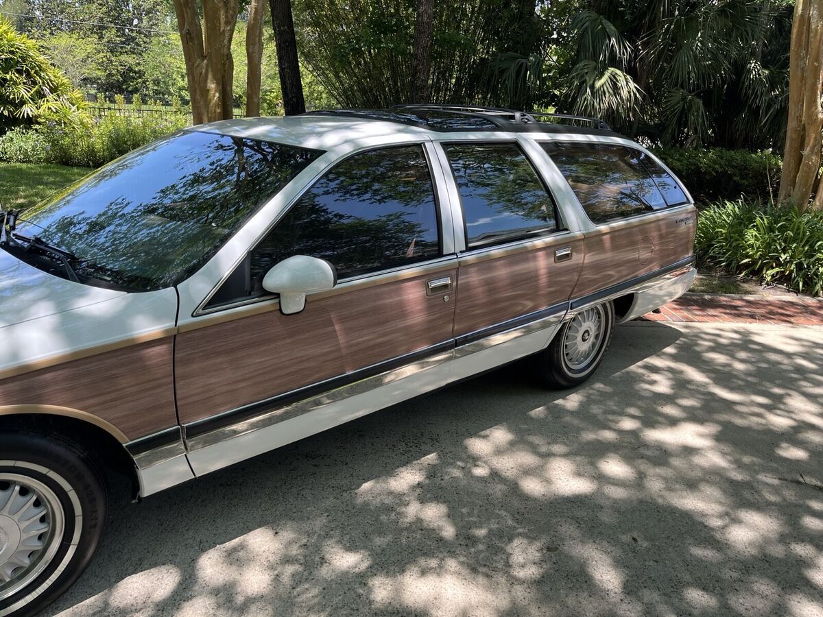 1994 Buick Roadmaster ESTATE - photo 8