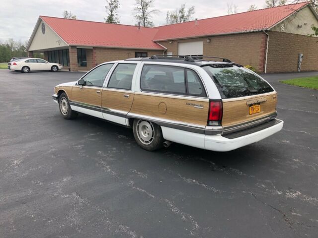 1994 Buick Roadmaster Estate woody wagon - photo 5