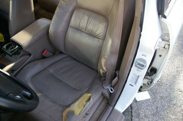 1994 Acura Legend LS Sedan 4-Door - photo 8