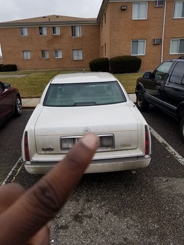 1994 Cadillac DeVille 4 door sedan - photo 3