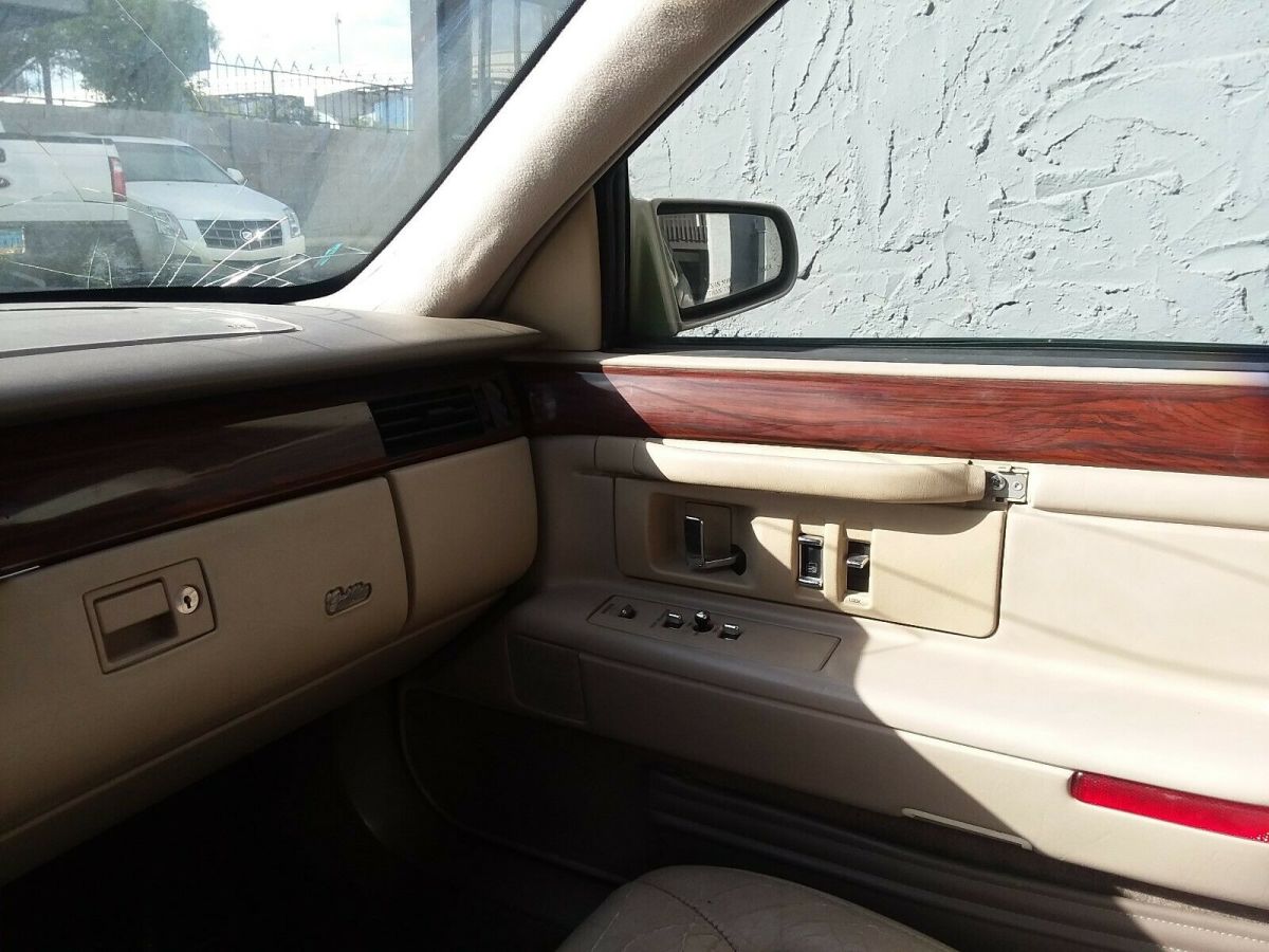 1994 Cadillac DeVille - photo 10
