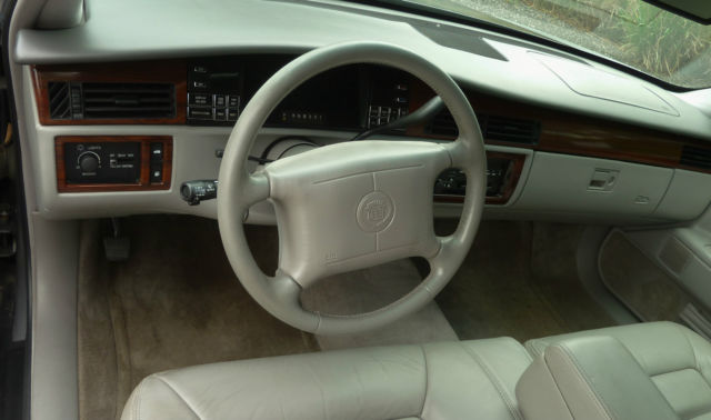 1994 Cadillac DeVille - photo 9