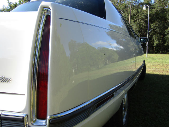 1994 Cadillac DeVille CONCOURS - photo 4