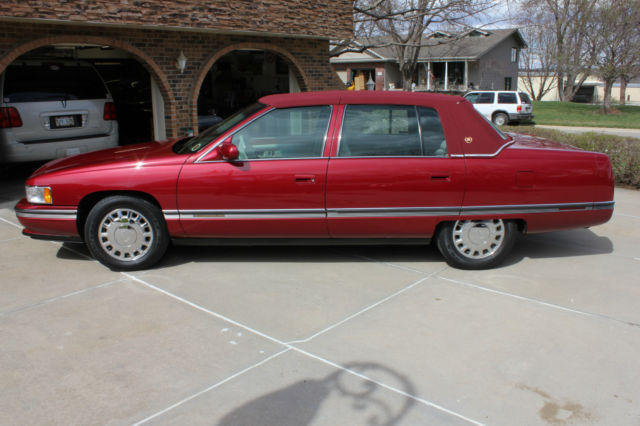 1994 Cadillac DeVille Concours, part of a collection 13,000 original miles 1994 Cadillac DeVille Concours
