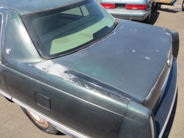 1994 Cadillac DeVille Base Sedan 4-Door - photo 12