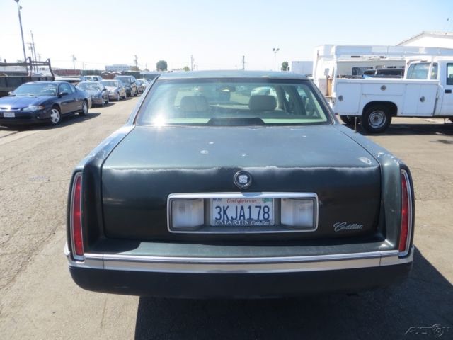 1994 Cadillac DeVille Base Sedan 4-Door - photo 3