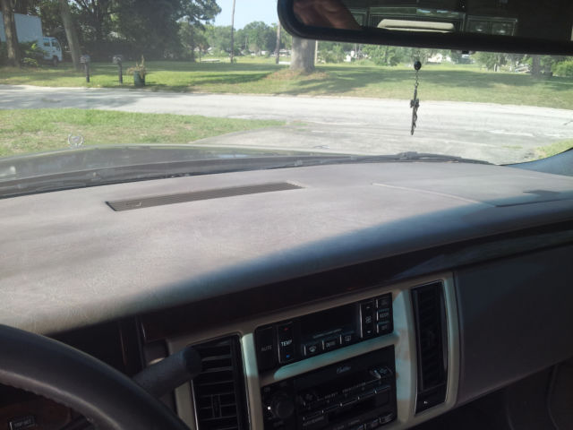 1994 Cadillac Fleetwood - photo 10