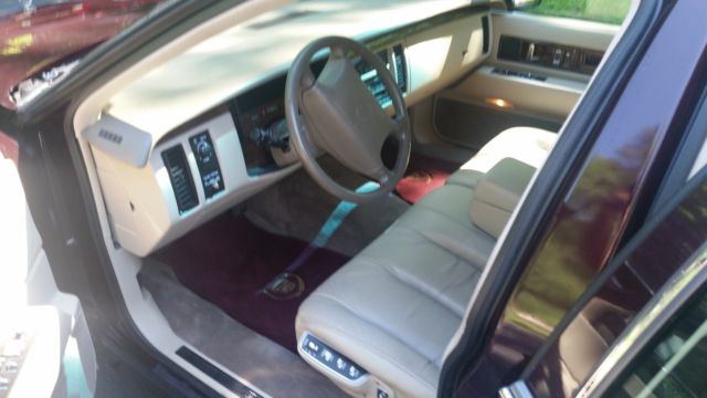 1994 Cadillac Fleetwood - photo 10